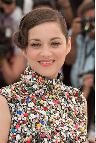 Eksplorasi Rambut Marion Cotillard