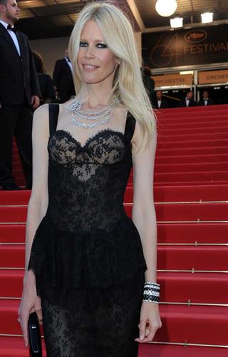 Kejutan Rambut Claudia Schiffer