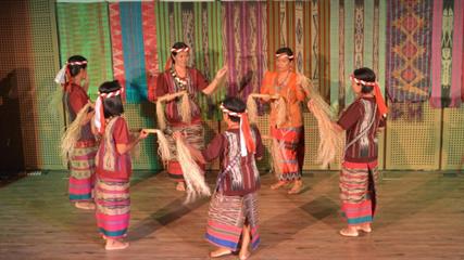 Melestarikan Budaya Indonesia