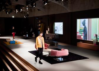 “Model” Furnitur di Runway