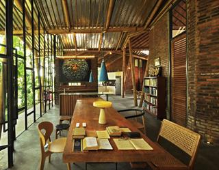 Rumah Bambu Budi Pradono