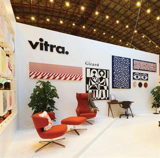 Ekshibisi 100% Design Pameran Desain Kontemporer di Olympia London