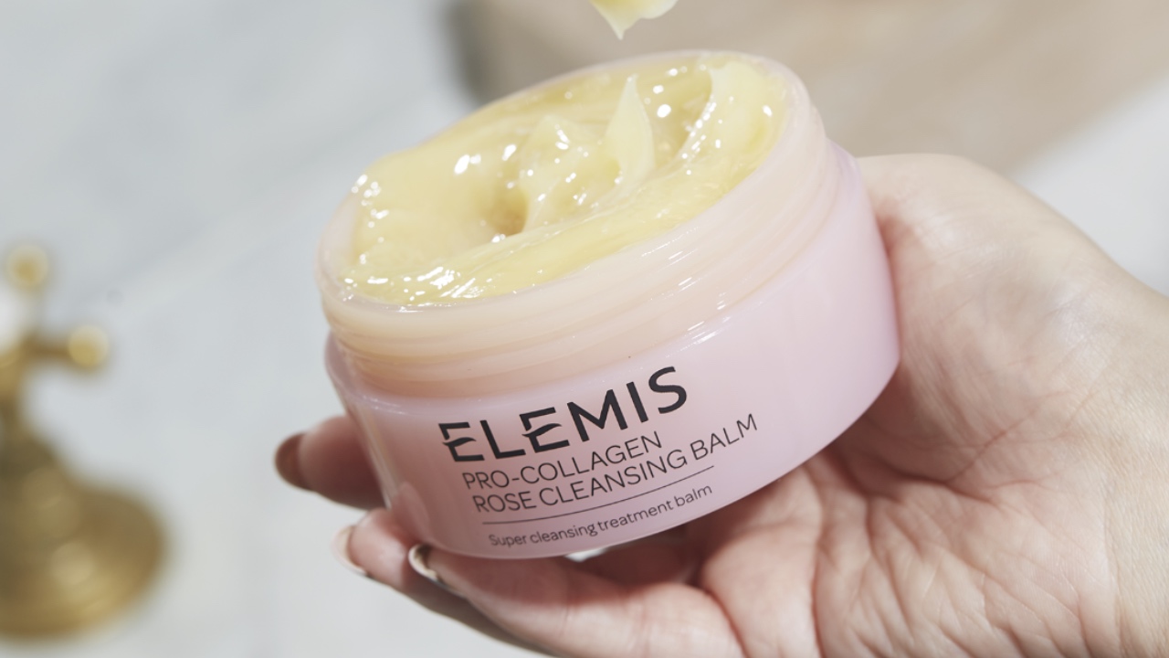 Awali Teknik Double Cleanse dengan Elemis Pro-Collagen Rose Cleansing Balm