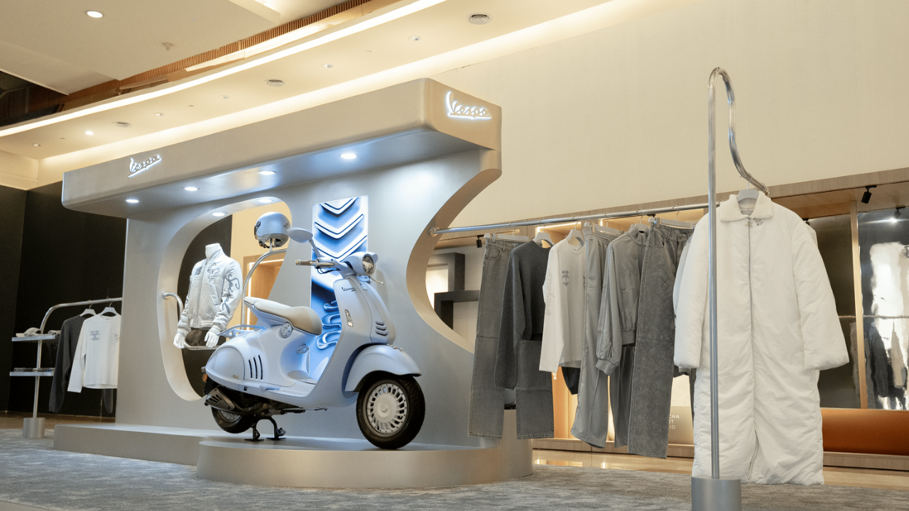 Vespa Snake Capsule: Ekspansi Vespa ke Dunia Mode