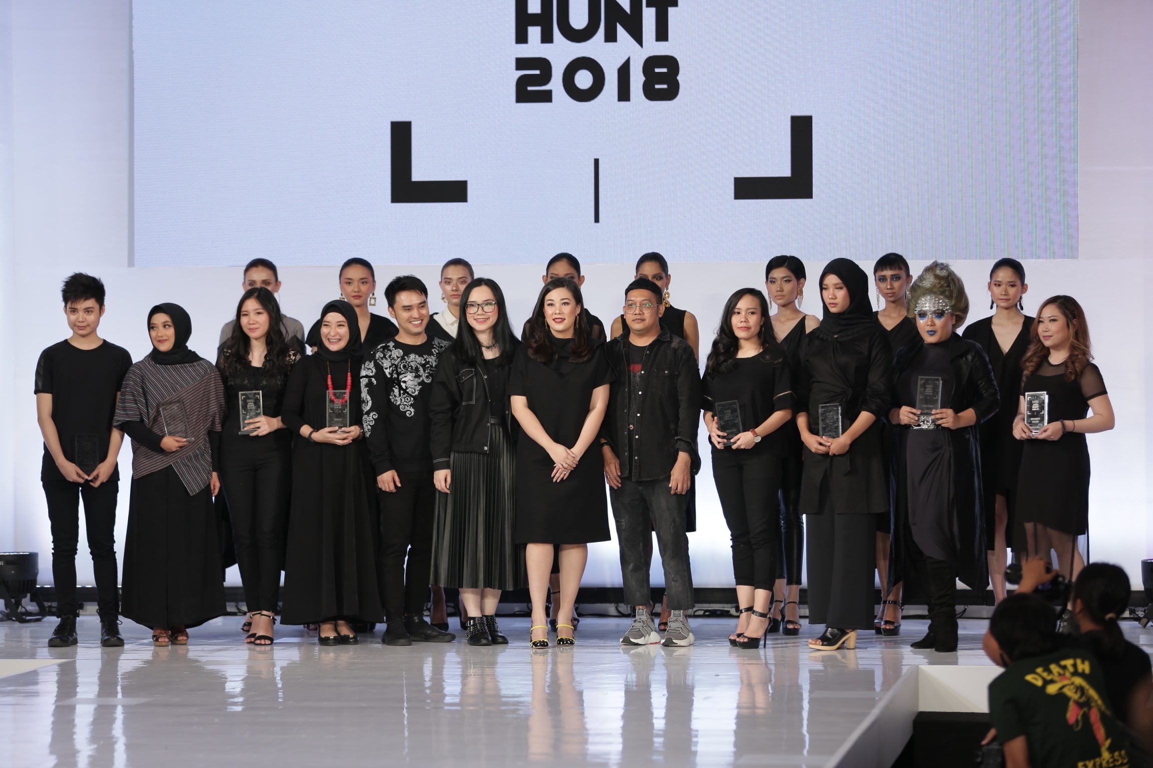 Make Over Gandeng 8 Talenta Make Up Artist Baru di Jakarta Fashion Week 2019