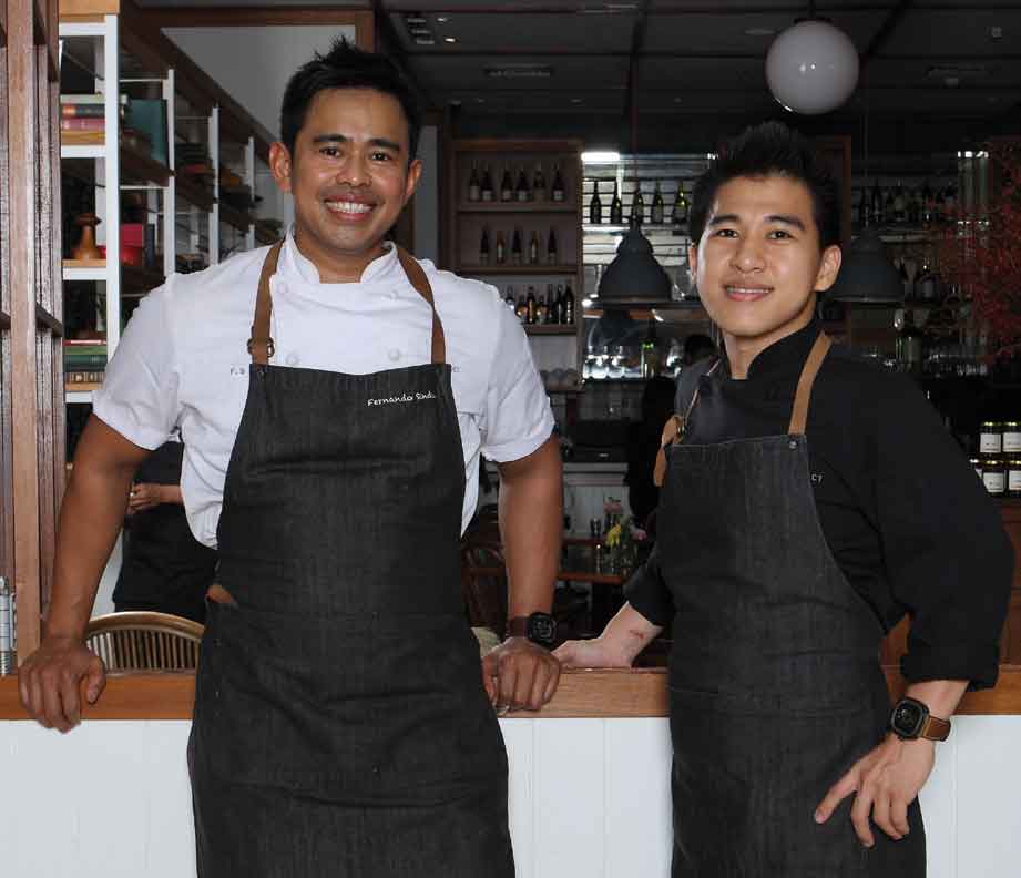 5 Perangkat Memasak Wajib Chef Fernando Sindu dan Ivan Wibowo