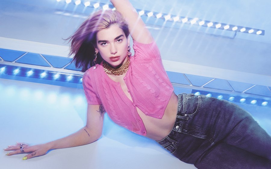 Intip Koleksi Kapsul Dua Lipa untuk Pepe Jeans London