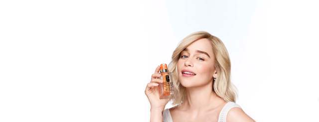 Emilia Clarke Resmi Menjadi Global Brand Ambassador Clinique