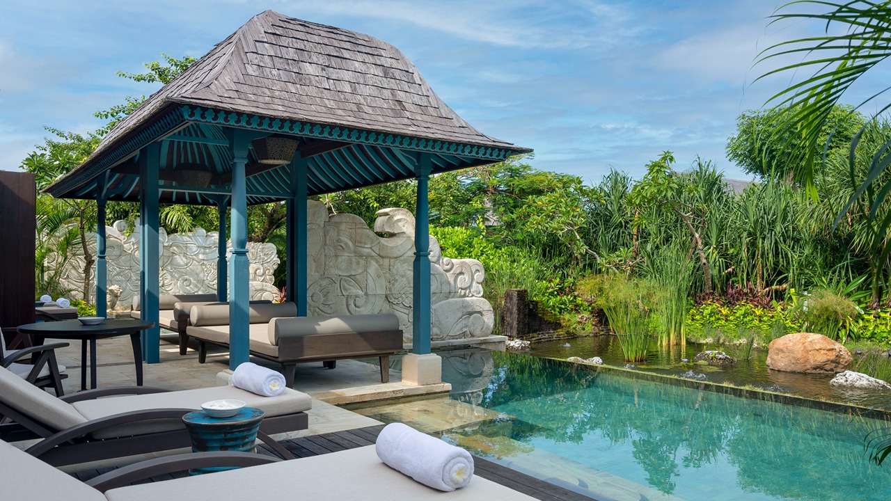 Menyatu dengan Keindahan: Pesona Two-Bedroom Ocean Villa di Jumeirah Bali