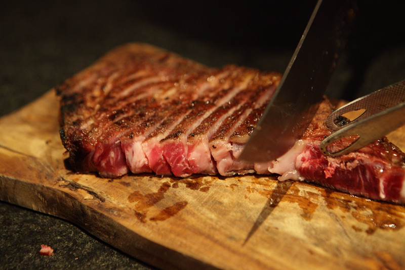 Dibalik Kelezatan Dry Age Steak di AB Steak by Chef Akira