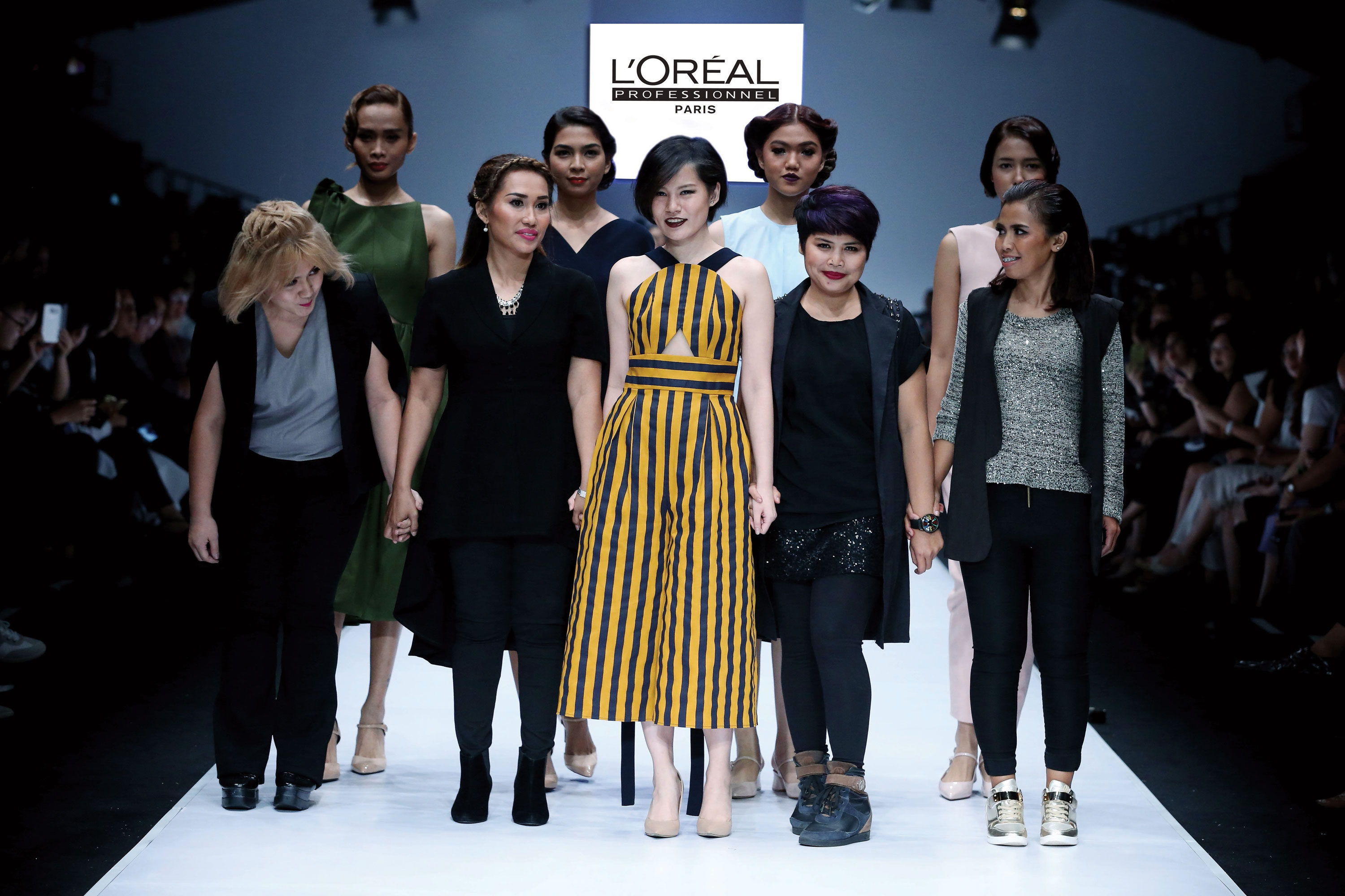 L’Oréal Professionnel IT Looks Fall Winter 2016/2017 Hair Show Menjadi Show Pembuka Jakarta Fashion Week 2017