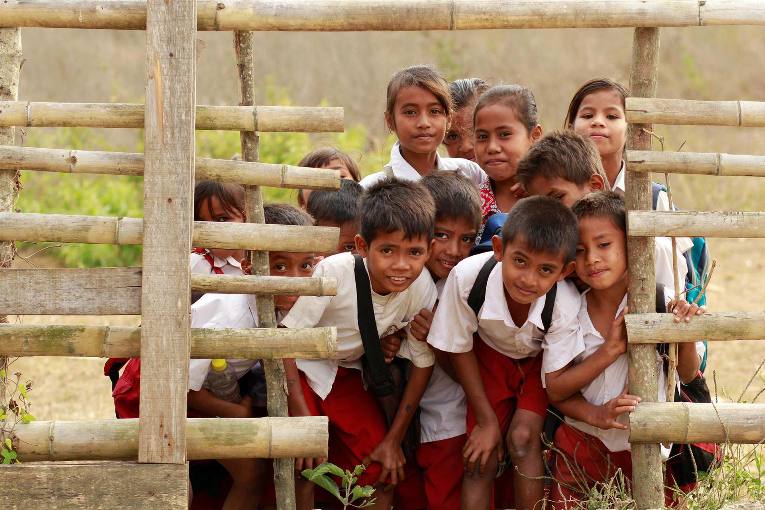 Cara Happy Hearts Indonesia Antisipasi Kegiatan Belajar di Sekolah yang Berada di NTT