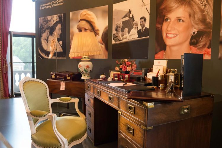 Istana Buckingham Gelar Pameran Mengenang Lady Diana