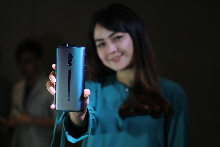 OPPO Luncurkan Seri Reno yang Penuh Fitur Fotografis