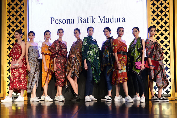 Pesona Batik  Wastra Nusantara di Summarecon Mall  Kelapa  Gading 