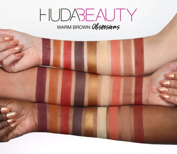 Palet Eyeshadow Huda Beauty Menjadi Obsesi di Natal Tahun Ini