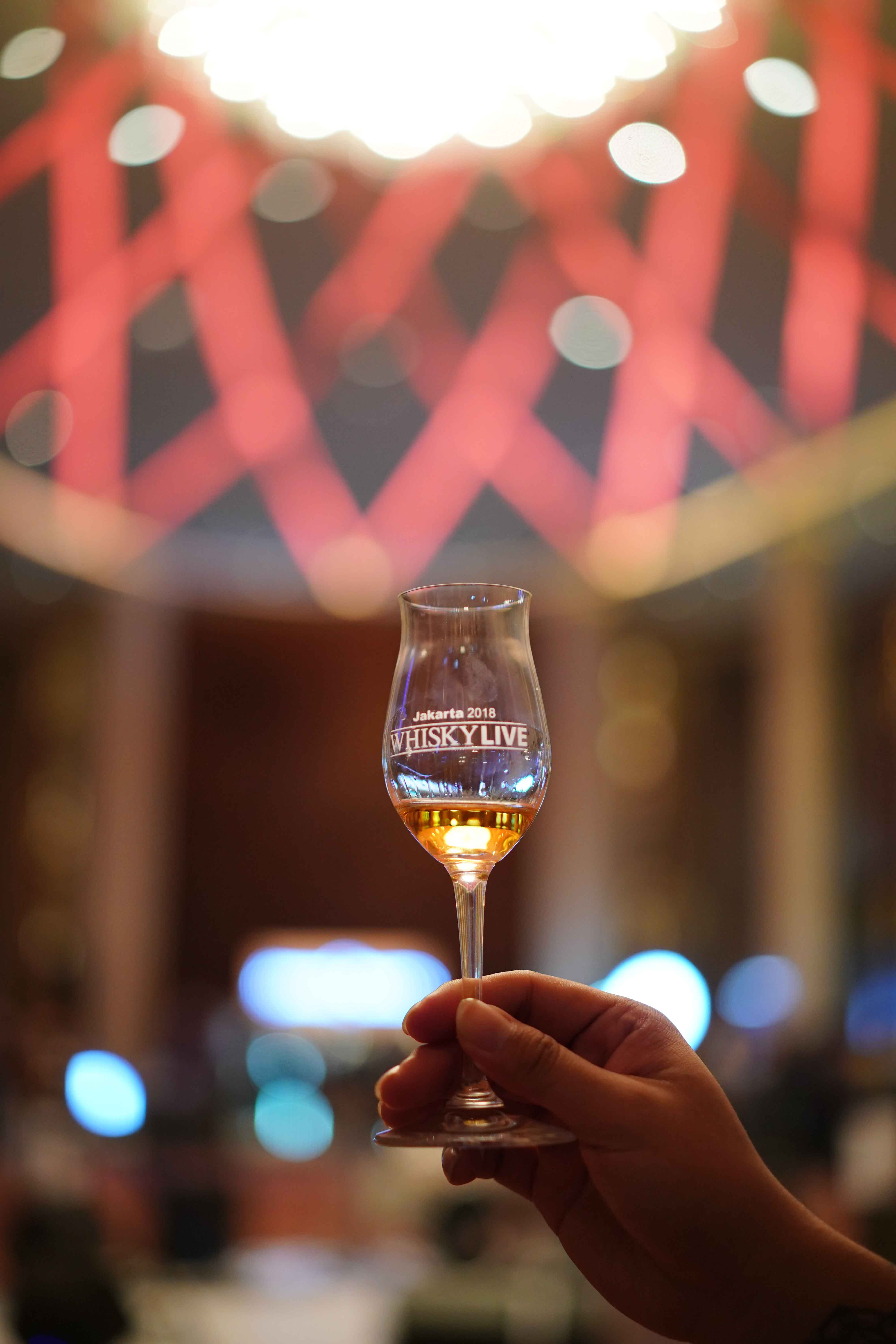 Menikmati Malam di Whisky Live Pertama di Jakarta