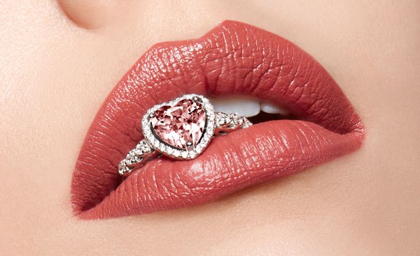 Rias Bibir Menyambut Hari Valentine dengan Lancome L’Absolu Rouge Ruby