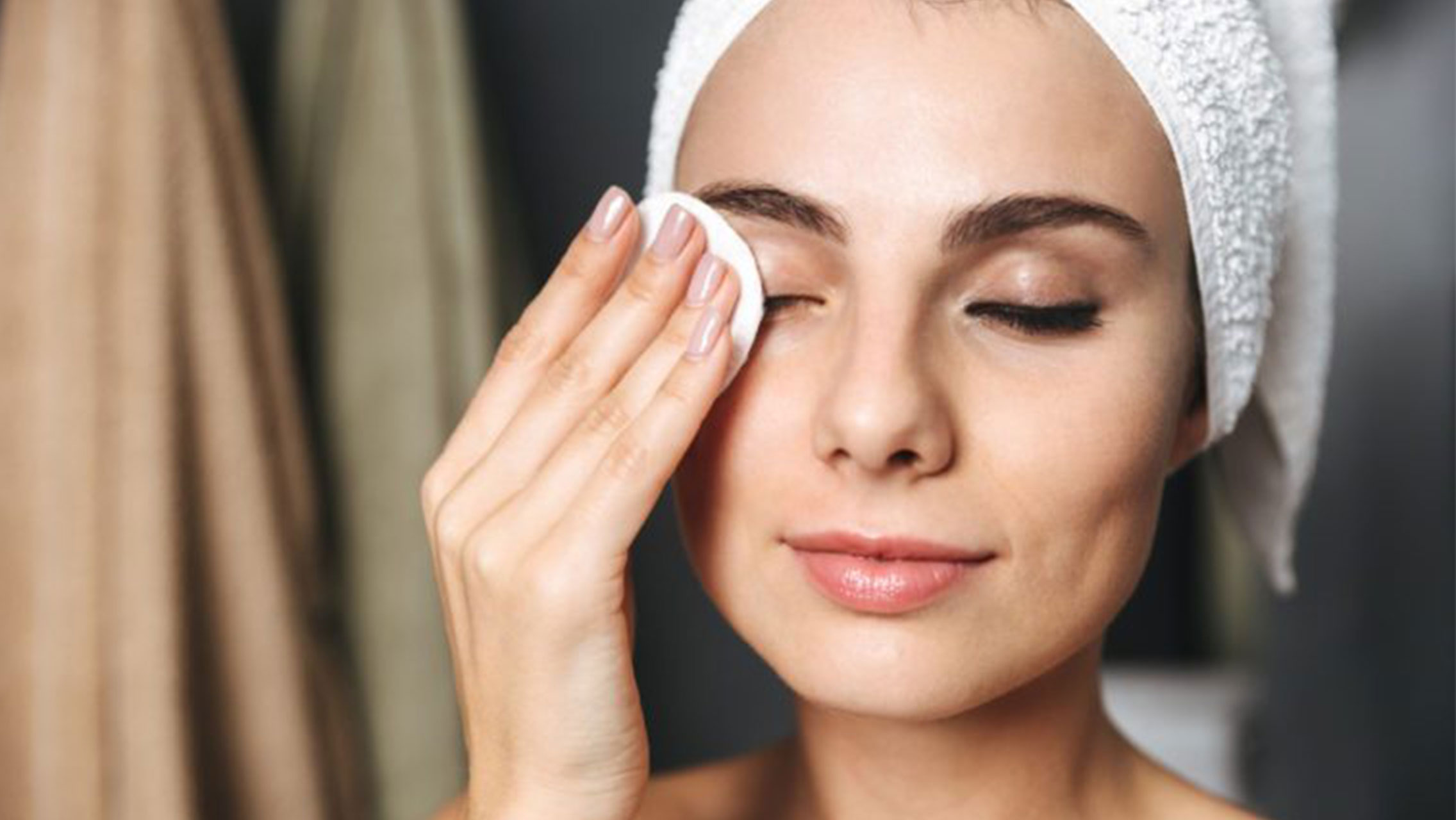 Dapatkan Kulit Nampak Muda Bercahaya dengan 5 Rekomendasi Retinol Berikut