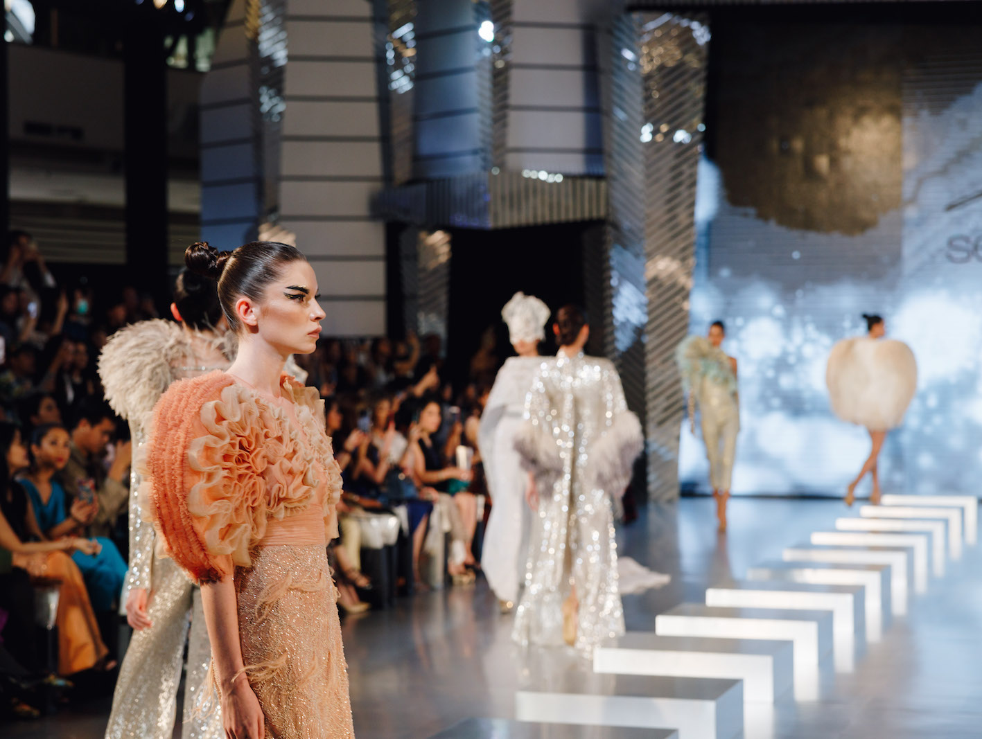 Peragaan Sebastian Gunawan Membuka Senayan City Fashion Nation XIV