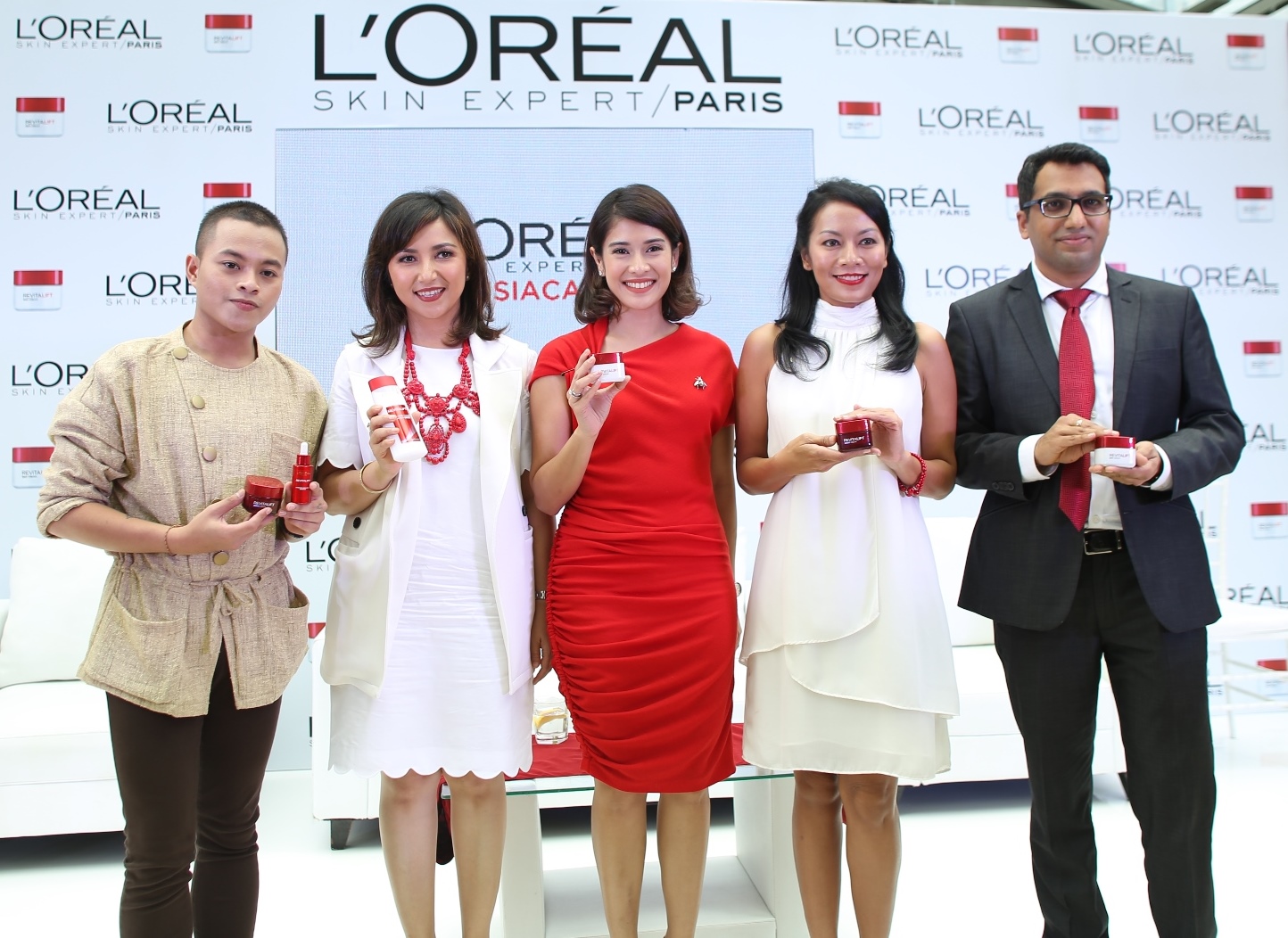 Simak Rahasia Khasiat Awet Muda dari L’Oreal