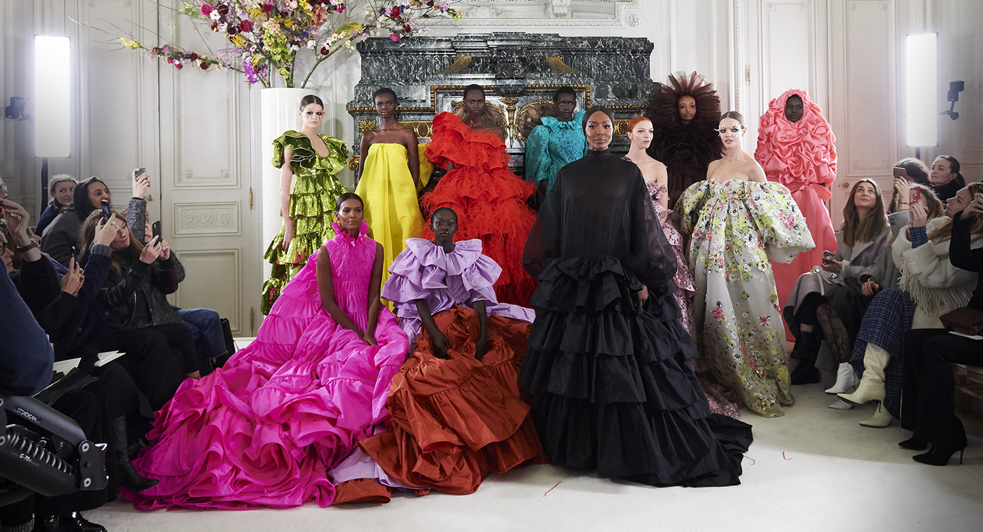 Irama Gemulai Koleksi Valentino Haute Couture Spring 2019