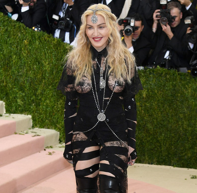 Kenakan Busana Kontroversial di Met Gala 2016, Ini Pembelaan Madonna