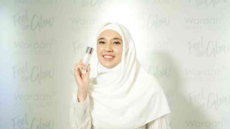 Wardah Memilih Dhini Aminarti Sebagai The New Face of Wardah White Secret Series