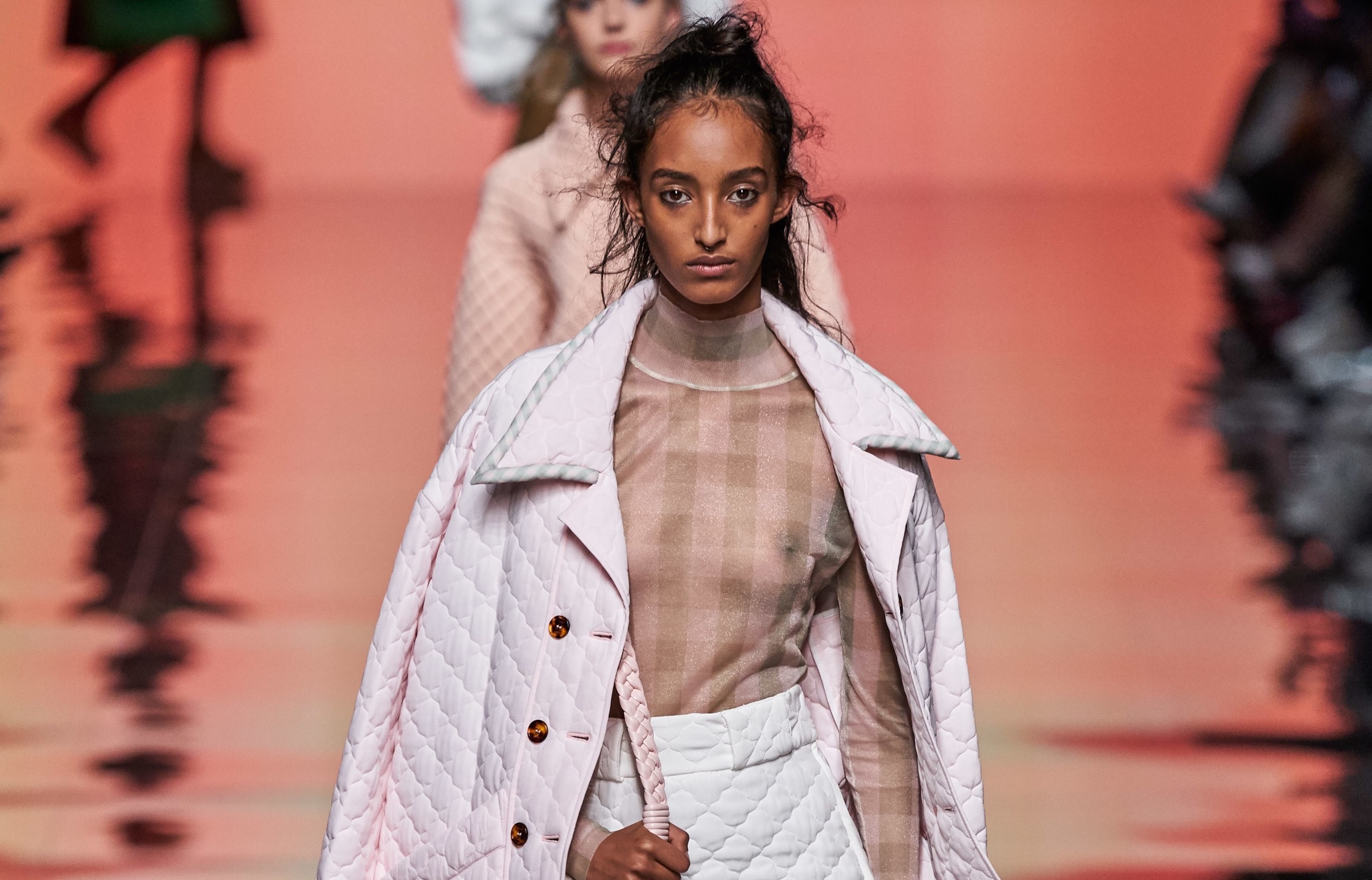 Fendi Spring/Summer 2019: Titik Awal Baru Silvia Venturini Fendi