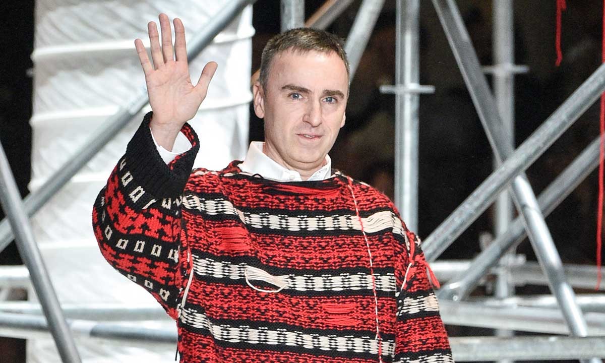 Raf Simons Bergabung dengan Prada sebaga Co-Creative Director