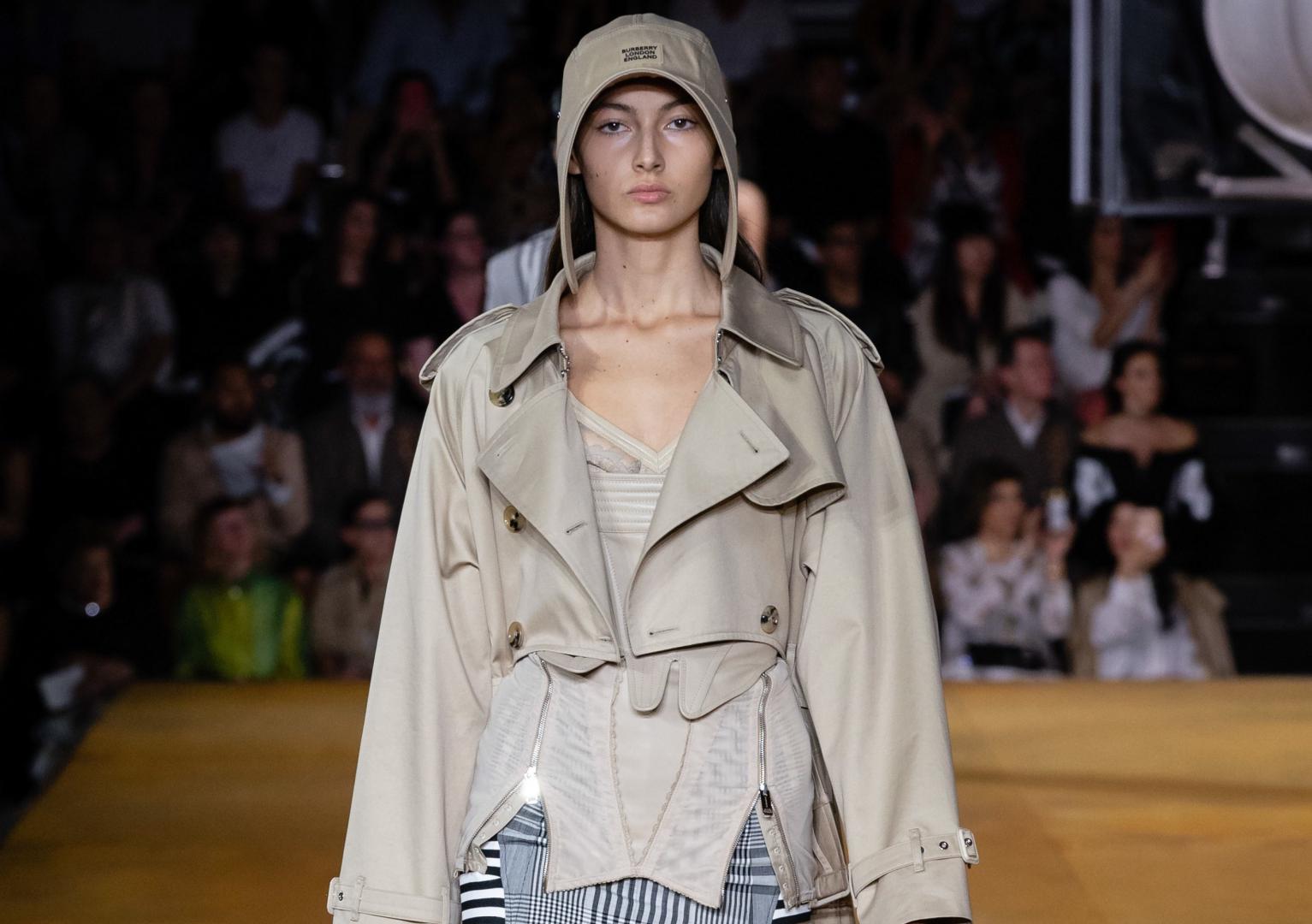 Burberry Spring/Summer 2020: Evolusi Visi dari Ricardo Tisci